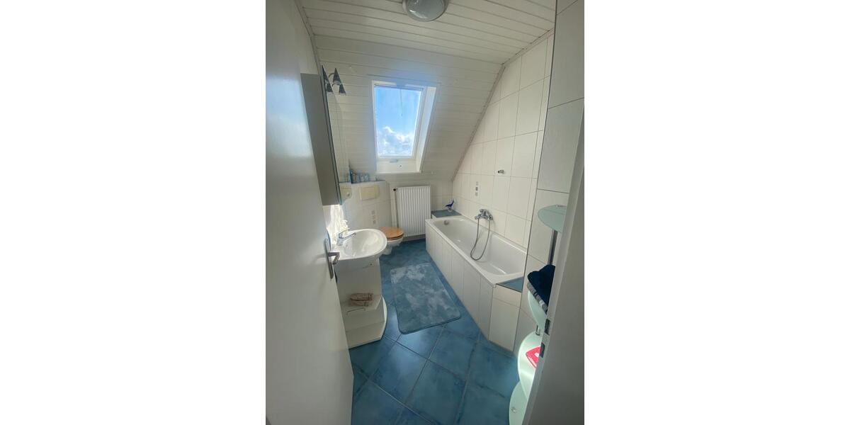 Dachgeschoßwohnung Katzweiler - 4 Zimmer, 114 m&sup2;, 950&euro; | Angebot:25305851