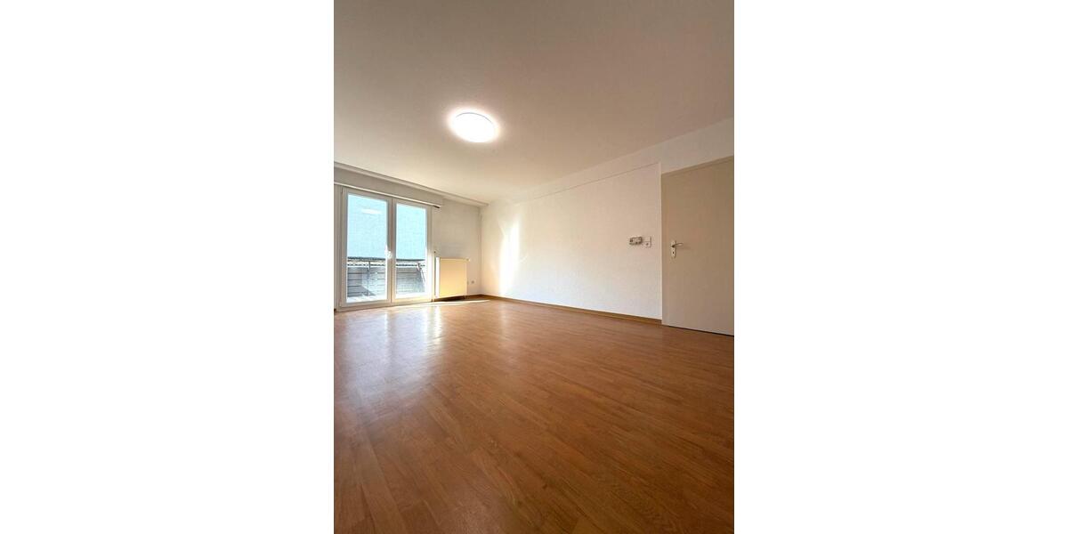 Erdgeschoßwohnung Kaiserslautern Bahnheim - 3 Zimmer, 75 m&sup2;, 750&euro; | Angebot:26164836