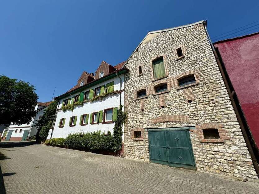 Haus zum Kaufen in Ottersheim 279.000 € 241 m²