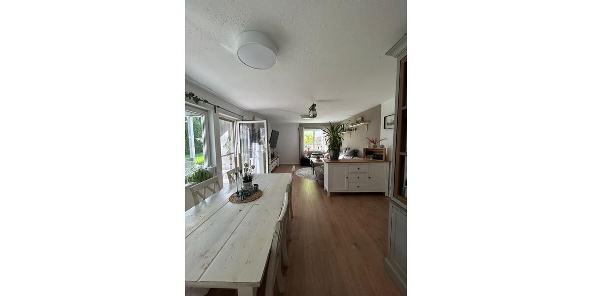 Etagenwohnung Göllheim - 2 Zimmer, 63 m&sup2;, 660&euro; | Angebot:26249171