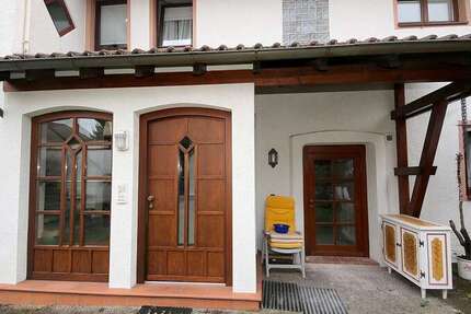 Haus Hauenstein - 11 Zimmer, 300 m&sup2;, 385.000&euro; | Angebot:23755839