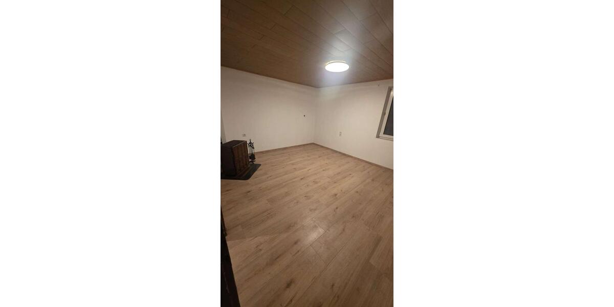Etagenwohnung Elmstein - 4 Zimmer, 78 m&sup2;, 700&euro; | Angebot:23672990