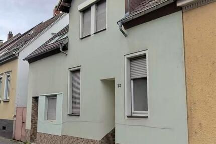 Haus Kaiserslautern Betzenberg - 12 Zimmer, 235 m&sup2;, 427.000&euro; | Angebot:24982152