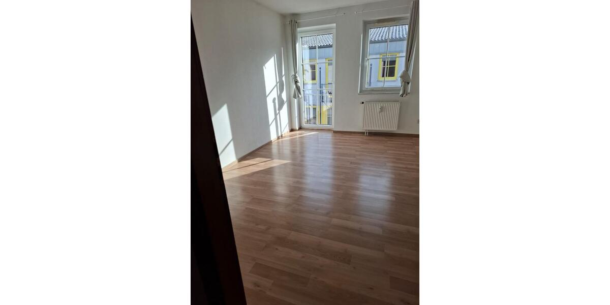 1-Zimmer-Apartment in Kaiserslautern mit neuer Küche und TG-Platz 1 zimmer