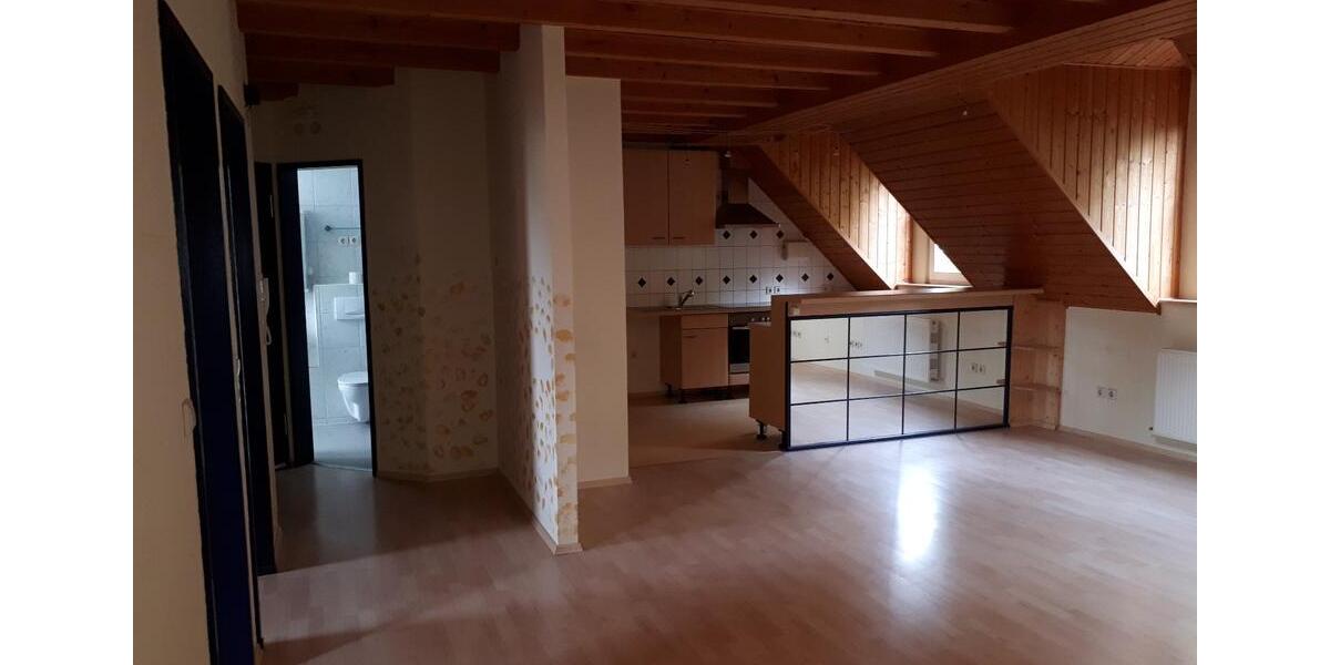 Etagenwohnung Kaiserslautern Bahnheim - 4 Zimmer, 84 m&sup2;, 850&euro; | Angebot:26489719
