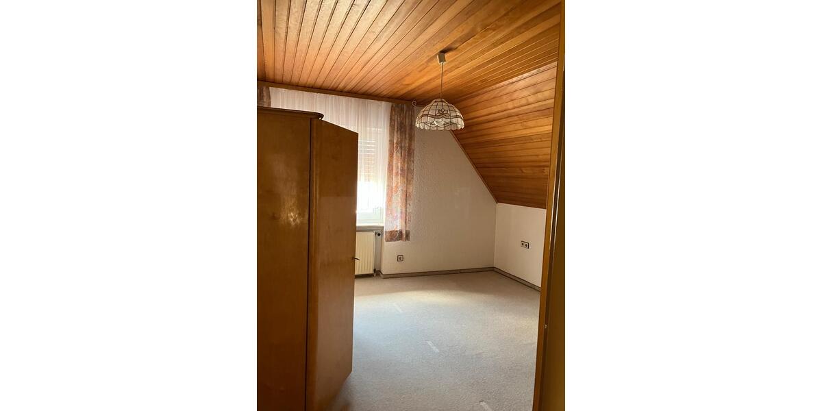 Einfamilienhaus Queidersbach - 7 Zimmer, 150 m&sup2;, 1.500&euro; | Angebot:27619847