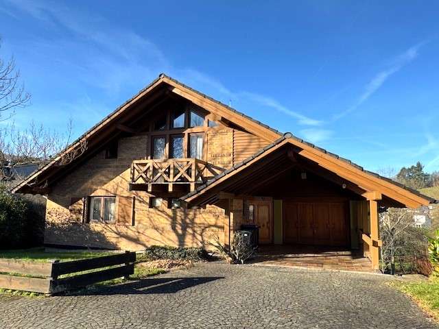 Haus zum Kaufen in Kusel 450.000 € 198 m²