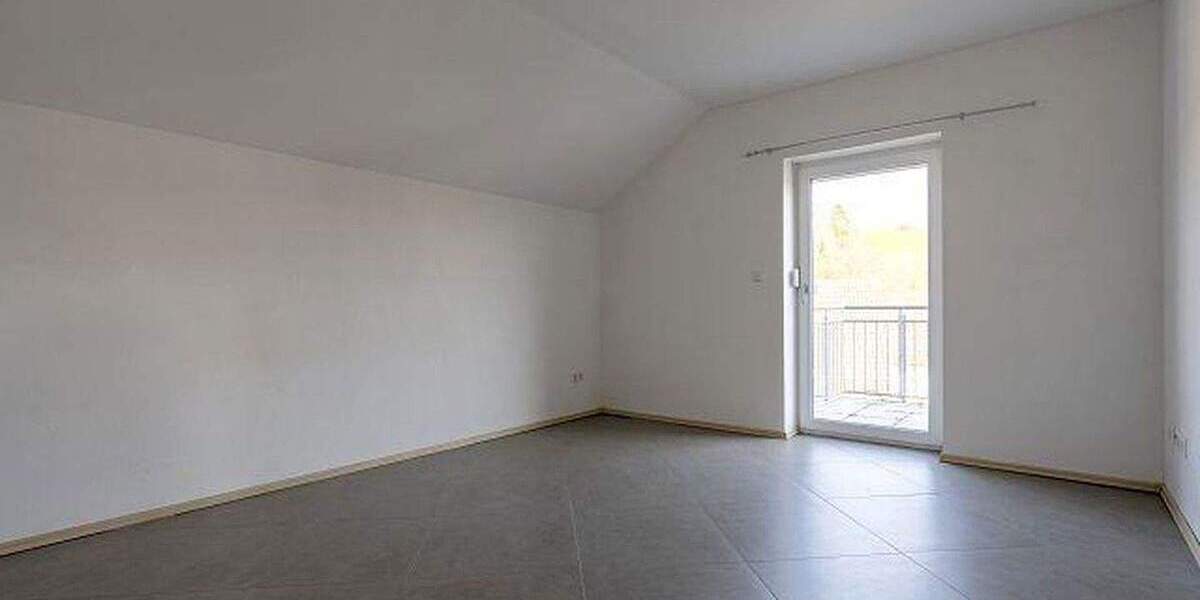 Einfamilienhaus Reichenbach-Steegen Reichenbach - 1 Zimmer, 255 m&sup2;, 2.100&euro; | Angebot:25760514