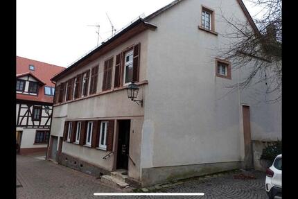 Haus Kirchheimbolanden - 9 Zimmer, 219 m&sup2;, 280.000&euro; | Angebot:26260356