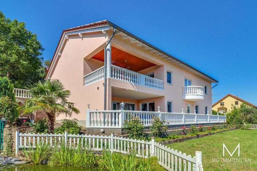 Haus zum Kaufen in Winterbach 650.000 € 305 m²
