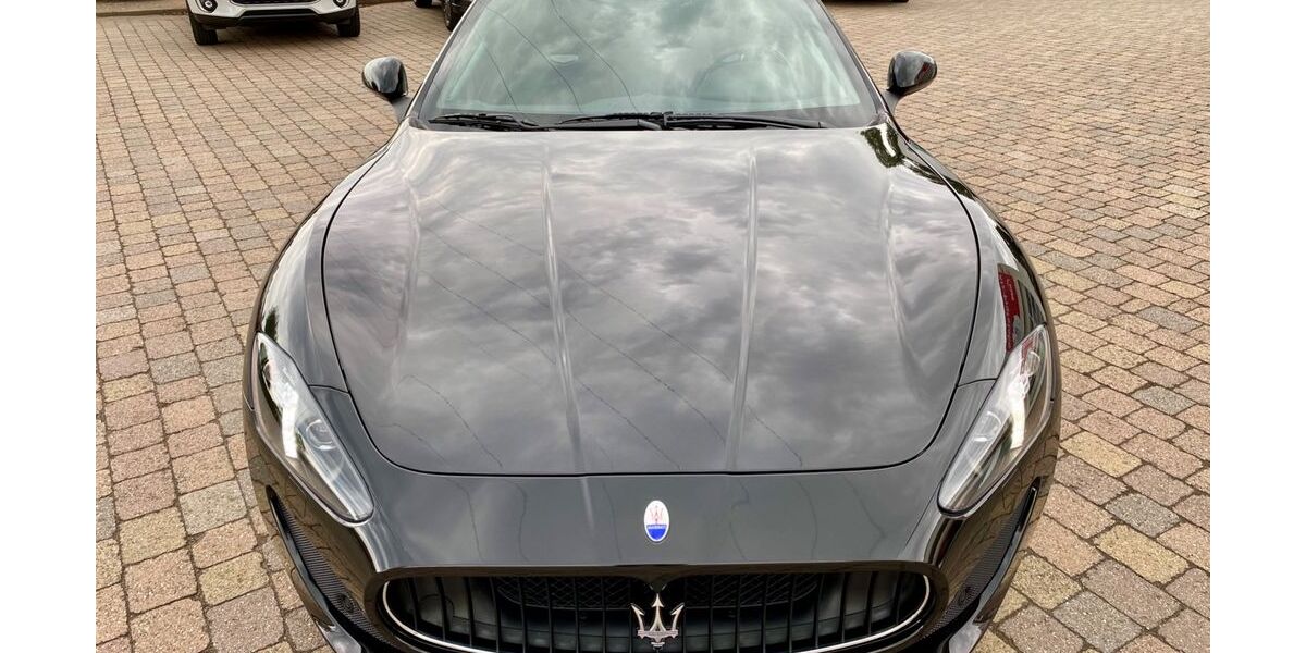 Maserati Granturismo 7.500 km 113.050 € Neustadt 67433