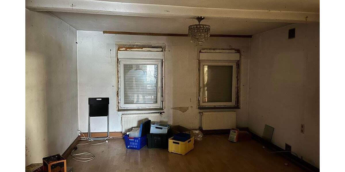 Mehrfamilienhaus, Wohnhaus Kaiserslautern Innenstadt - 5 Zimmer, 120 m&sup2;, 125.000&euro; | Angebot:25666143