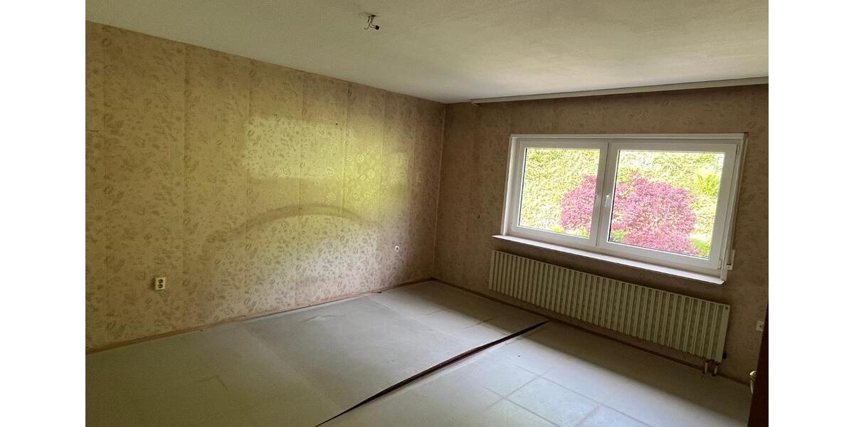 Doppelhaushälfte Pirmasens - 6 Zimmer, 180 m&sup2;, 210.000&euro; | Angebot:26565952