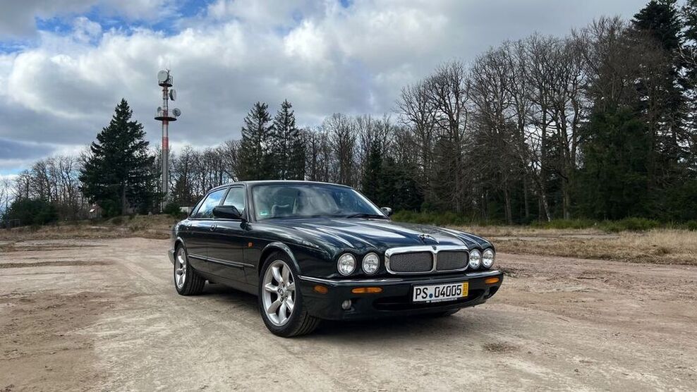 XJR