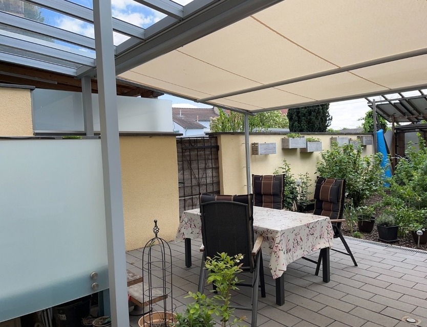 Stilvolle DHH mit Garten, Terrasse & Keller – 4 Etagen in bester Lage