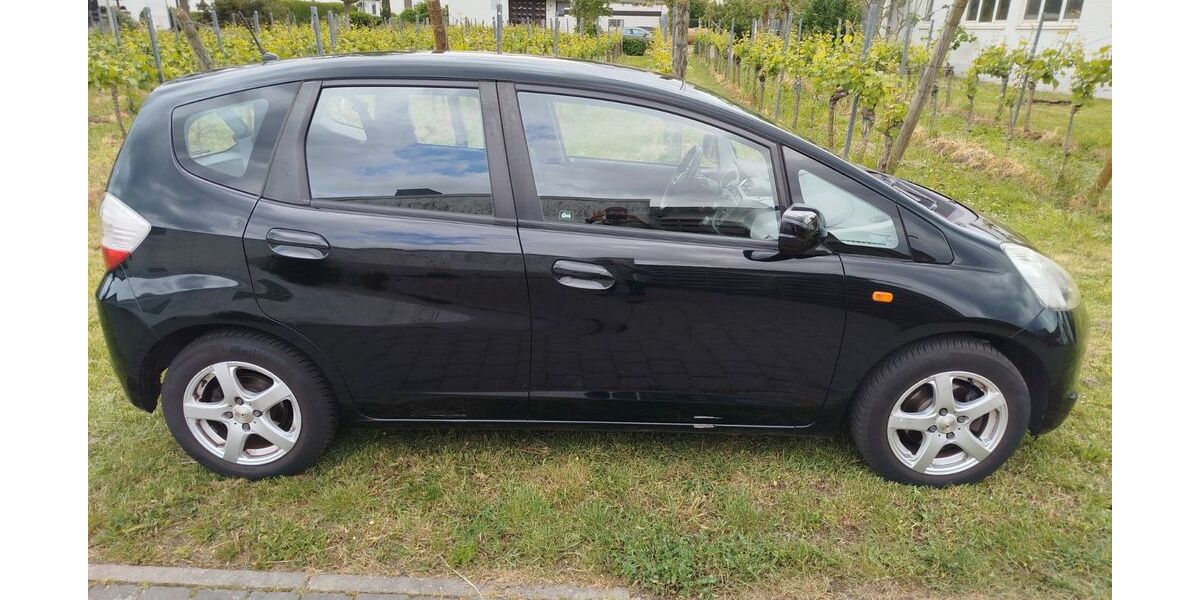Honda Jazz 145.000 km 2.900 &euro; Neustadt an der Weinstraße 67433