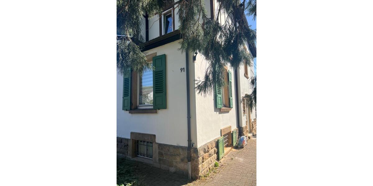 Dachgeschoss Wohnung in Neustadt an der Weinstraße 1.5 zimmer