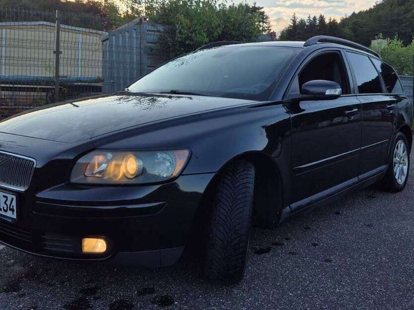 V50